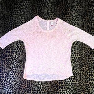 No boundaries Juniors Blush-gold 3/4 sleeve light weight sweater XL/XG (15-17)